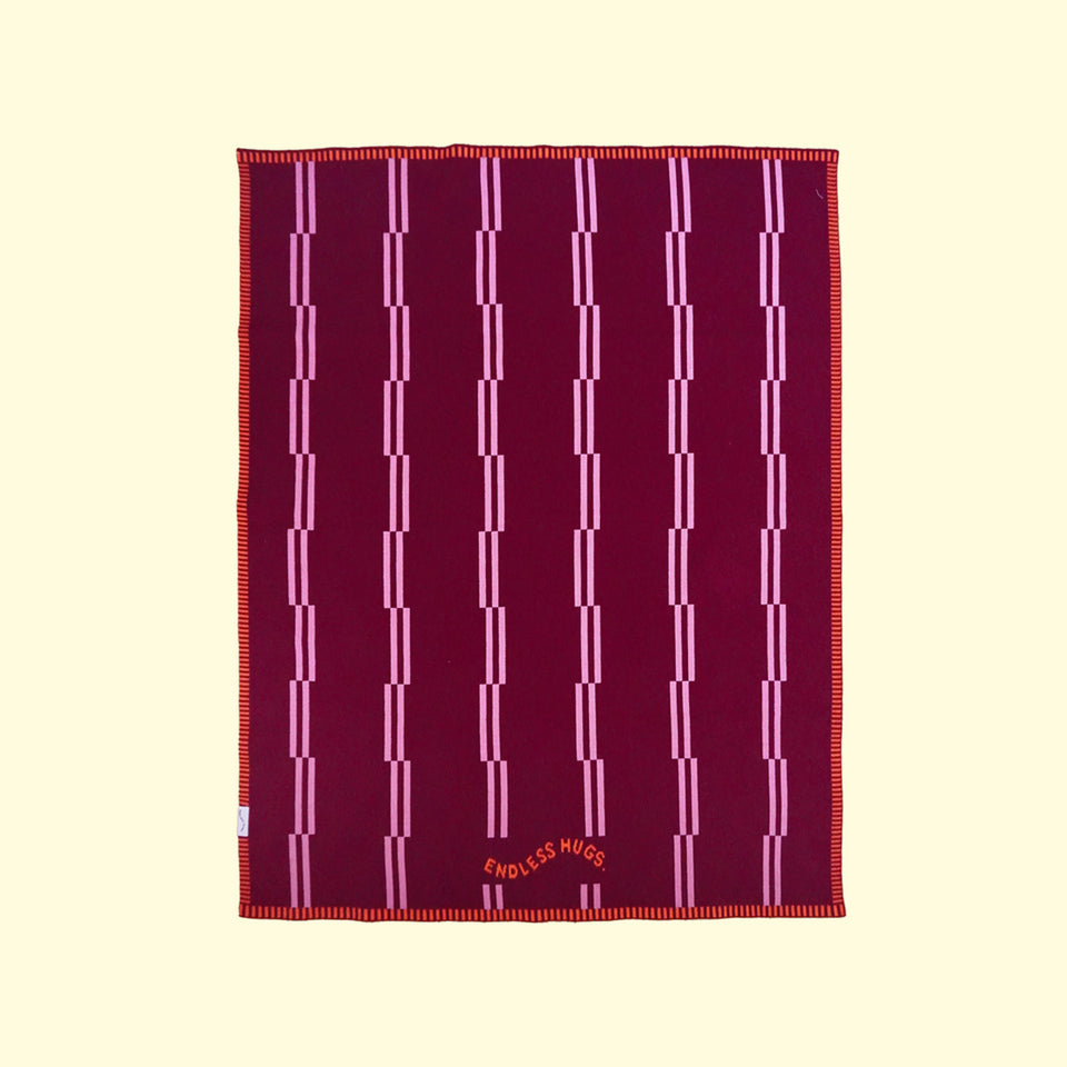 Kocyk Endless Hugs bawełniany w pasy burgundy 100x120 cm
