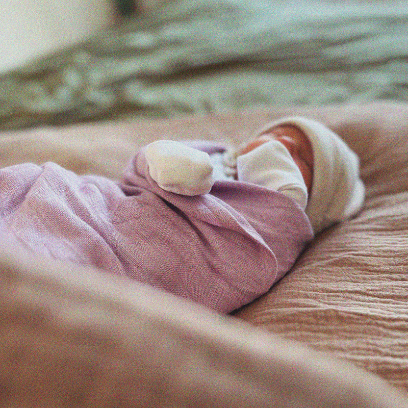 Pierwsze święta po narodzinach: jak uprościć tradycje, ustawić granice i poprosić rodzinę o wsparcie