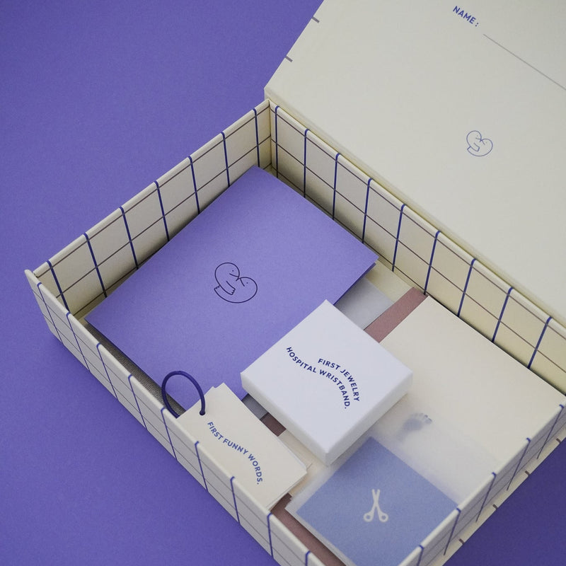 Pudełko wspomnień - co w nim trzymać? 25 pomysłów na pamiątki, które warto zachować