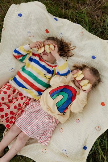 Muślinowy kocyk z bawełny dla dzieci i niemowląt w jabłuszka 120x120 cm