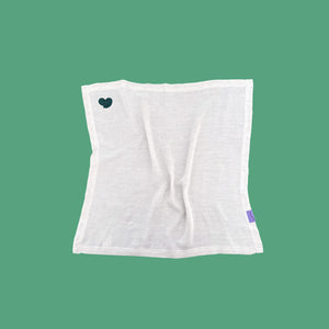Bamboo muslin diaper with heart embroidery - 60x60 cm