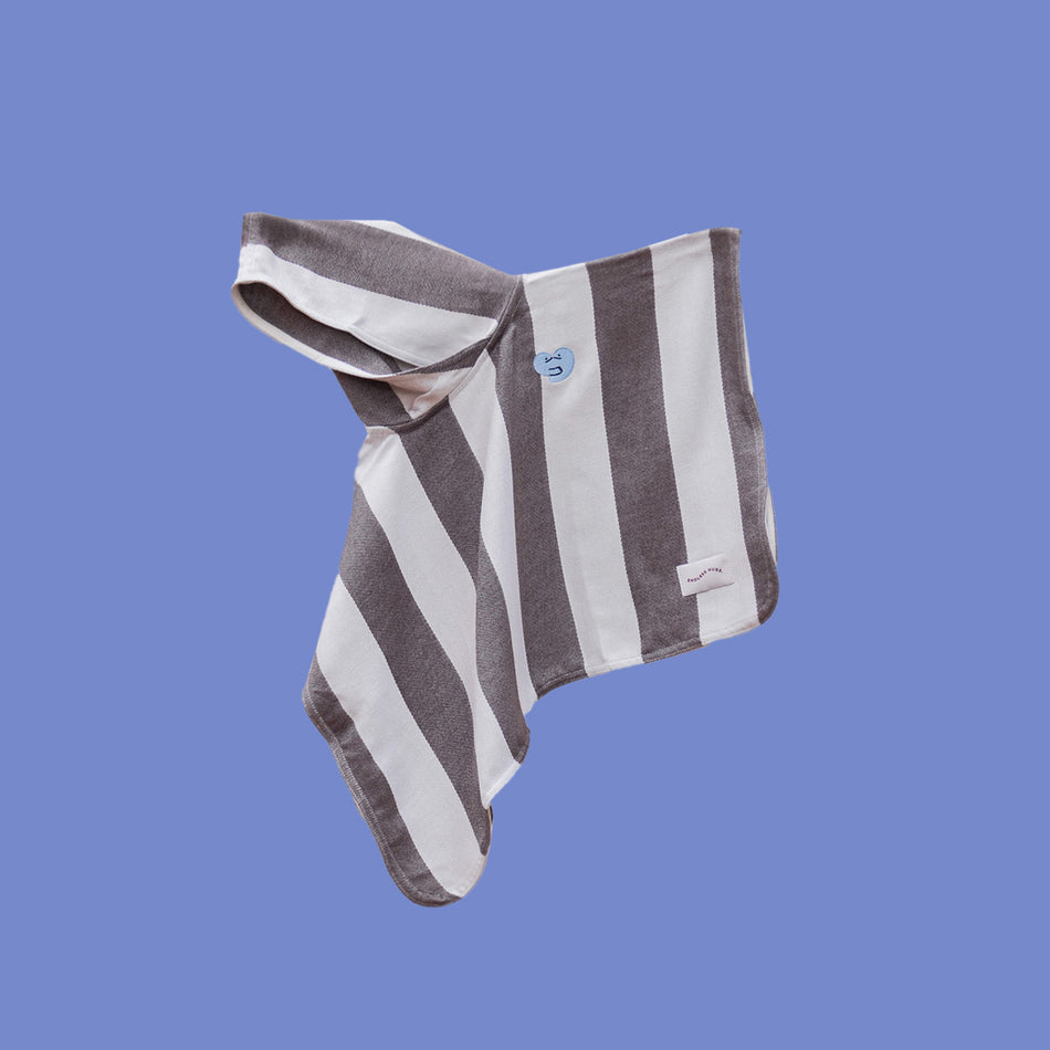 Bamboo bath poncho for children with brown stripes