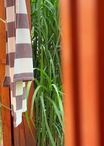 Bamboo towel with pink stripes