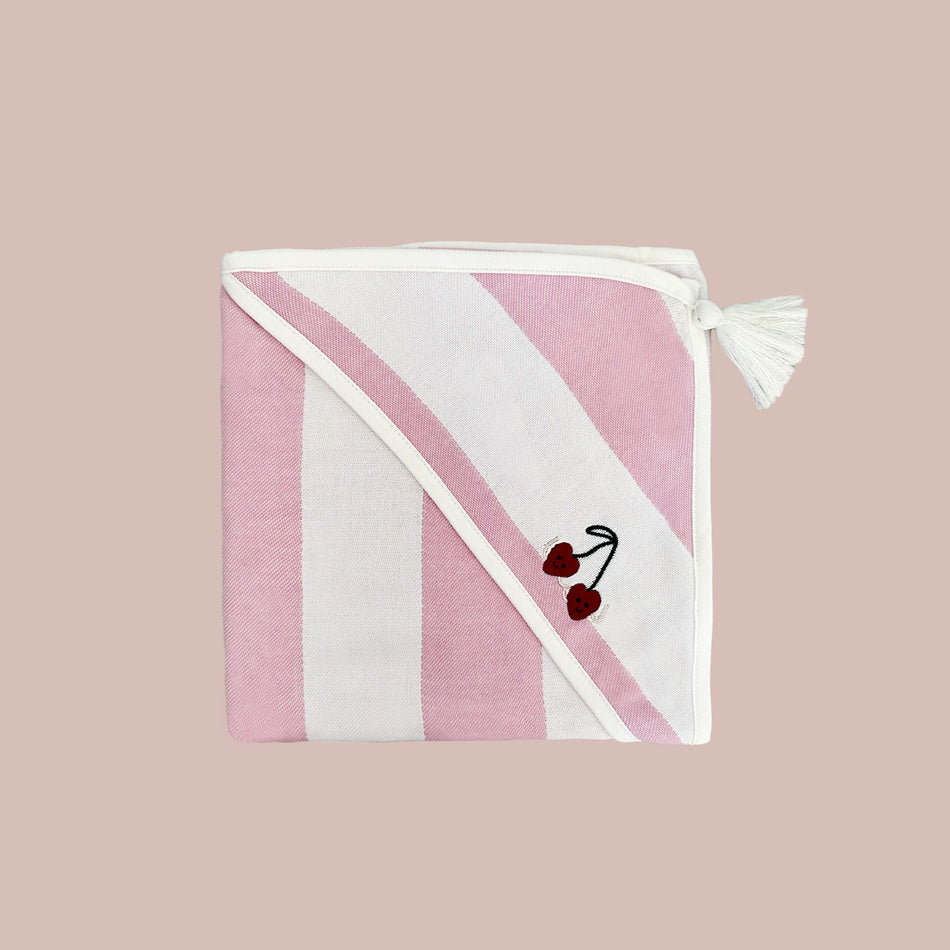 Bamboo towel with a hood for babies in pink stripes